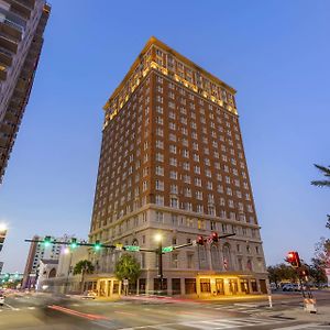 Hotel Flor Tampa Downtown, Tapestry Collection By Hilton